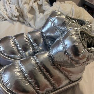 H&M SILVER ANKLE BOOTS